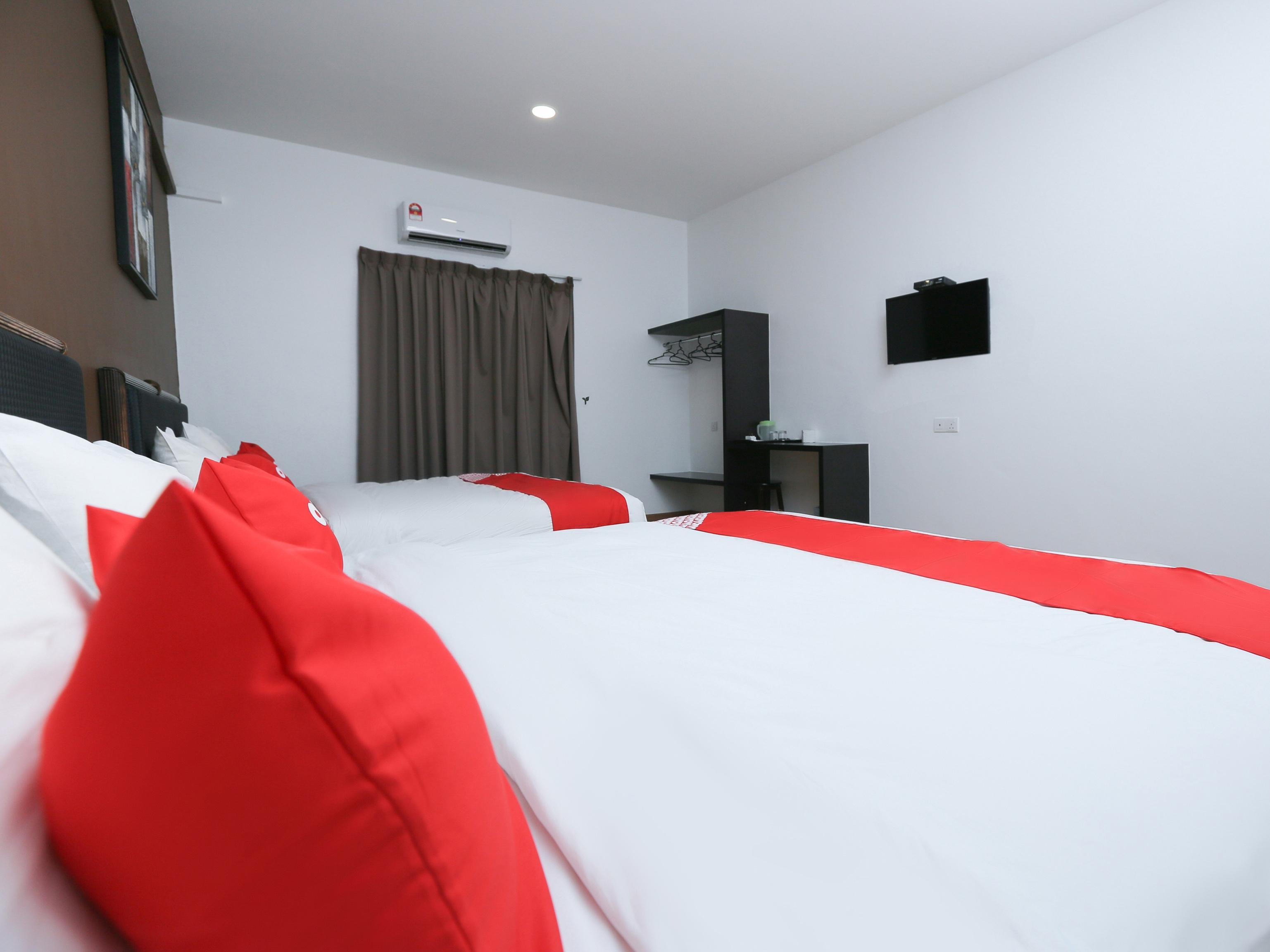 Oyo 89915 East Mount Hotel Kukup Luaran gambar