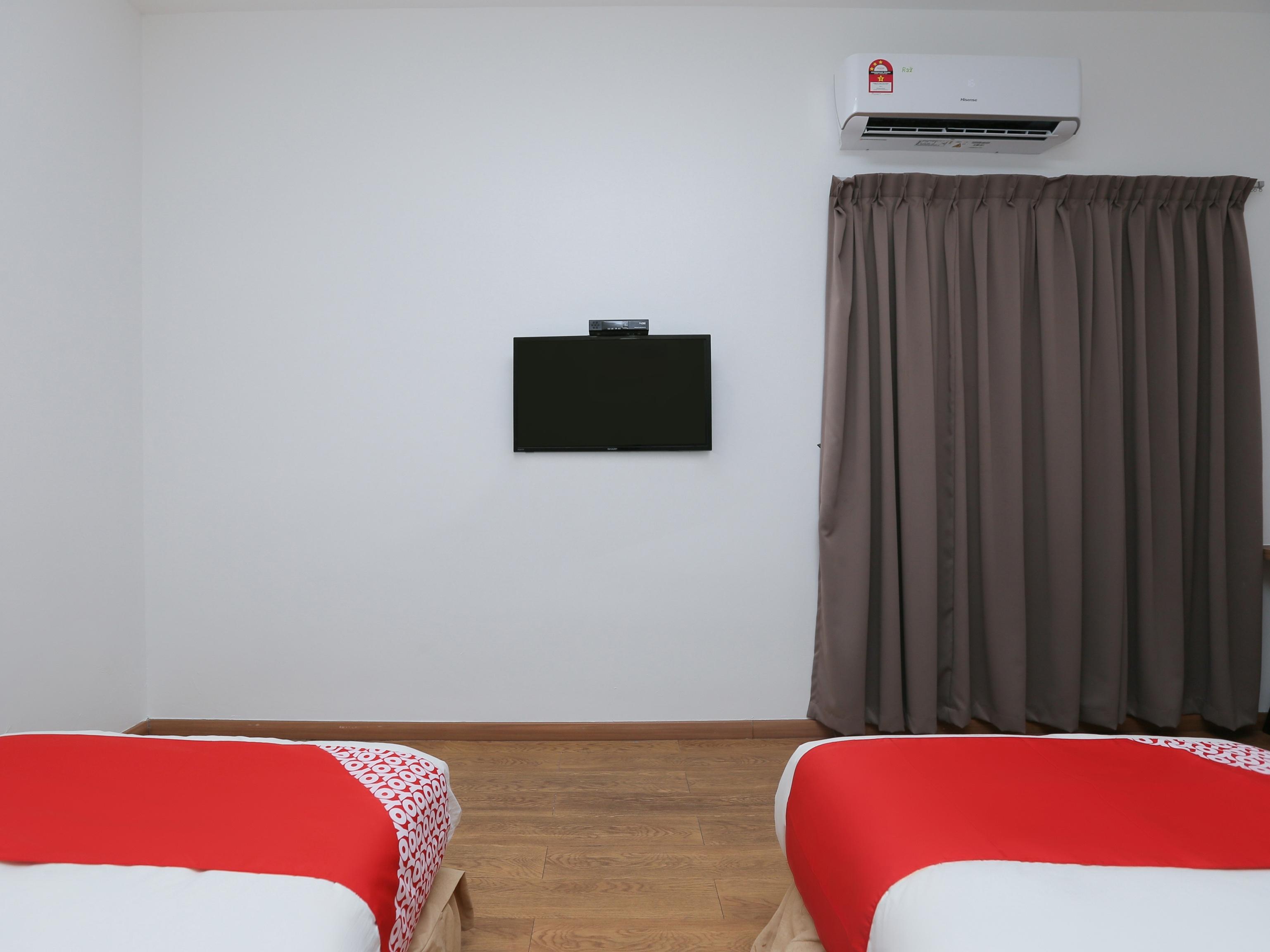 Oyo 89915 East Mount Hotel Kukup Luaran gambar