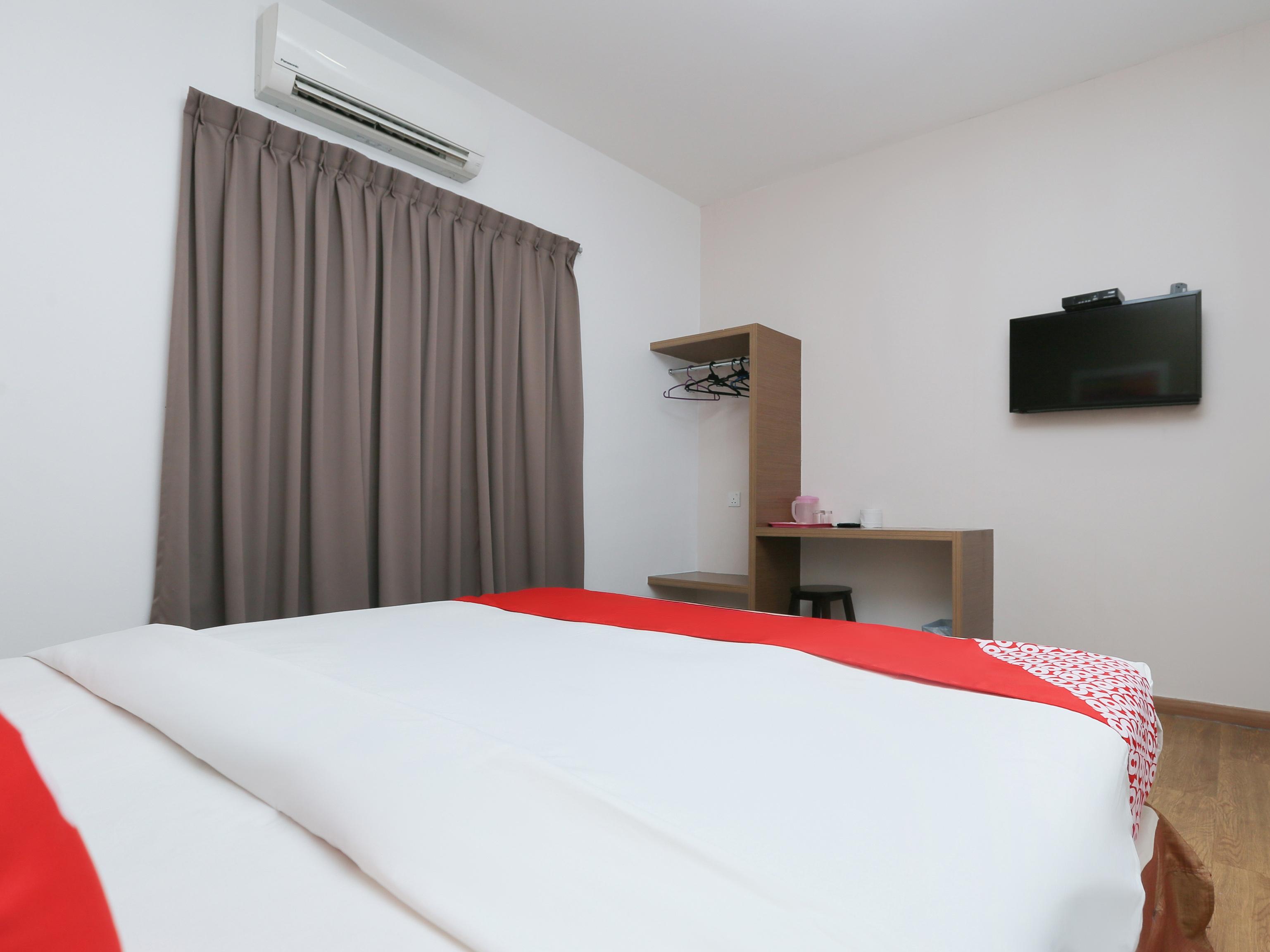 Oyo 89915 East Mount Hotel Kukup Luaran gambar