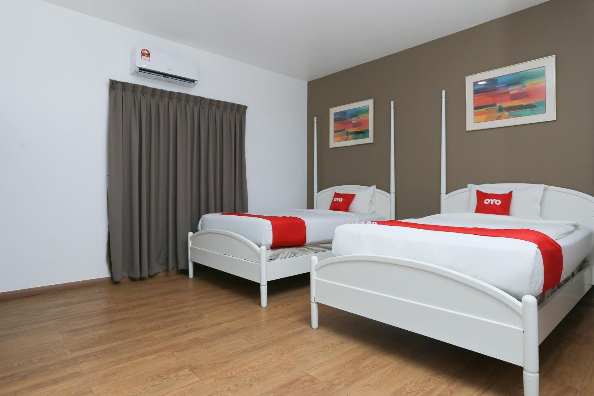 Oyo 89915 East Mount Hotel Kukup Luaran gambar