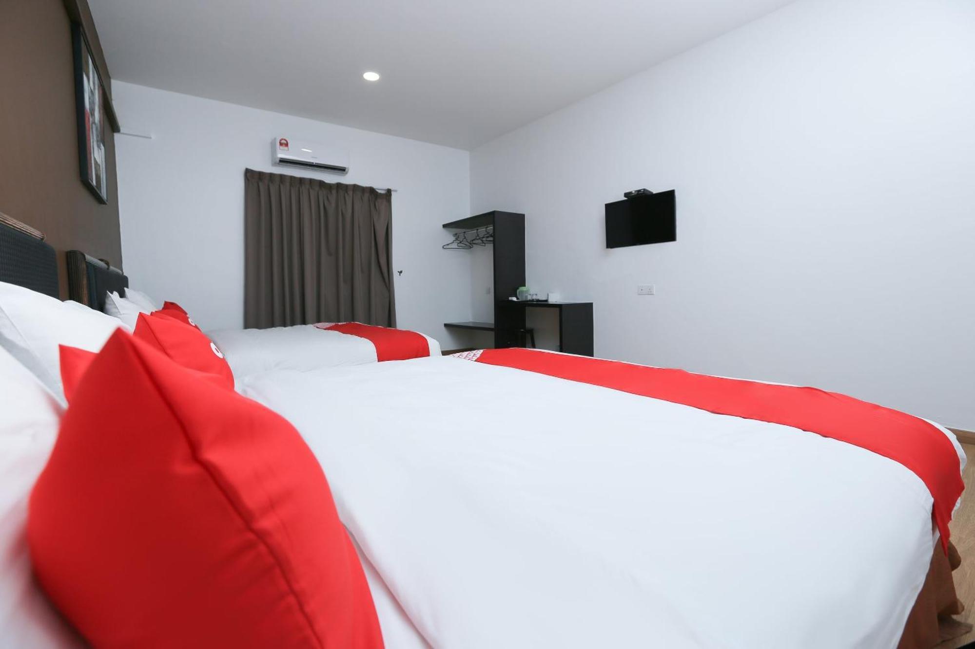 Oyo 89915 East Mount Hotel Kukup Luaran gambar
