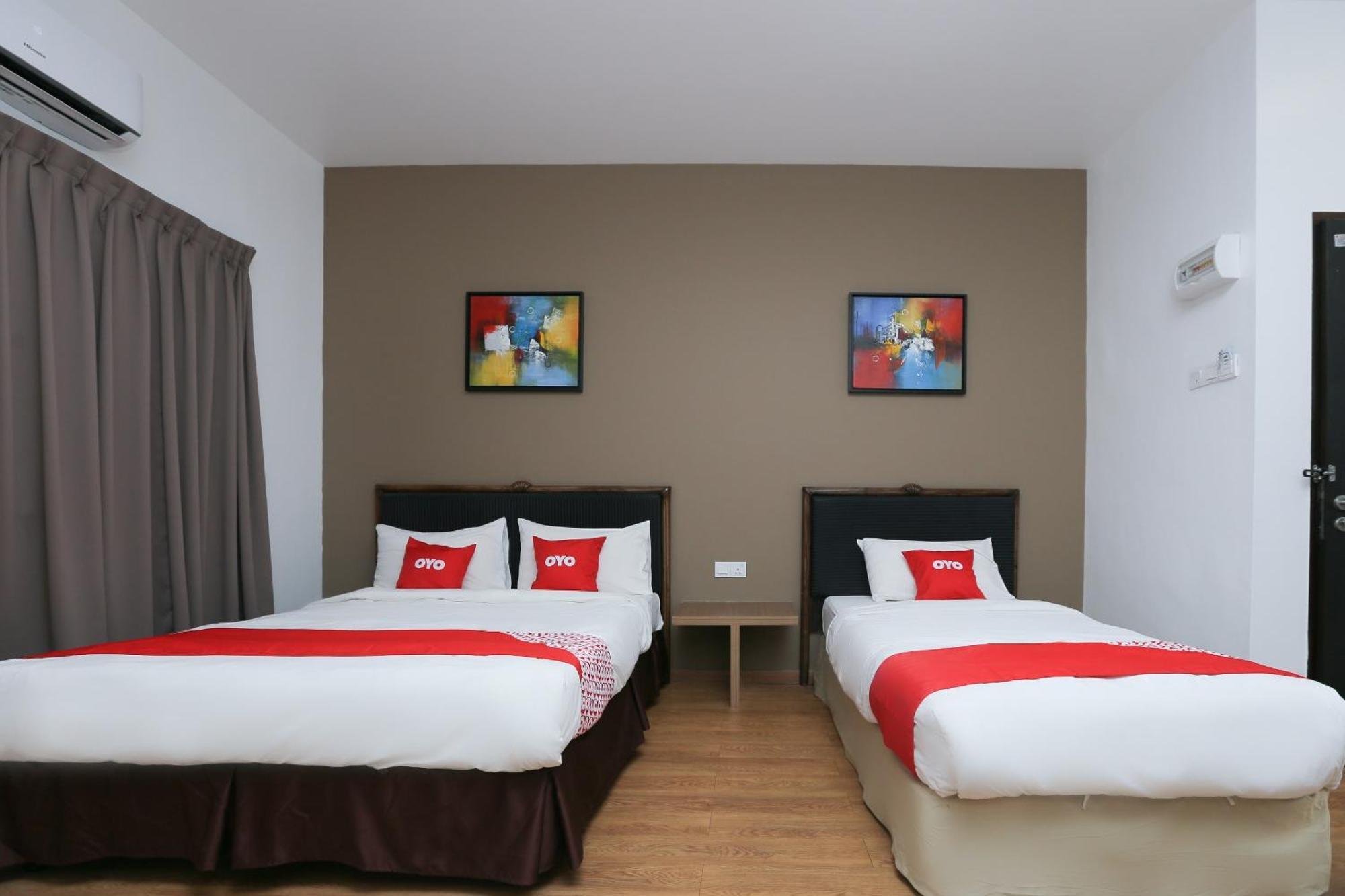 Oyo 89915 East Mount Hotel Kukup Luaran gambar