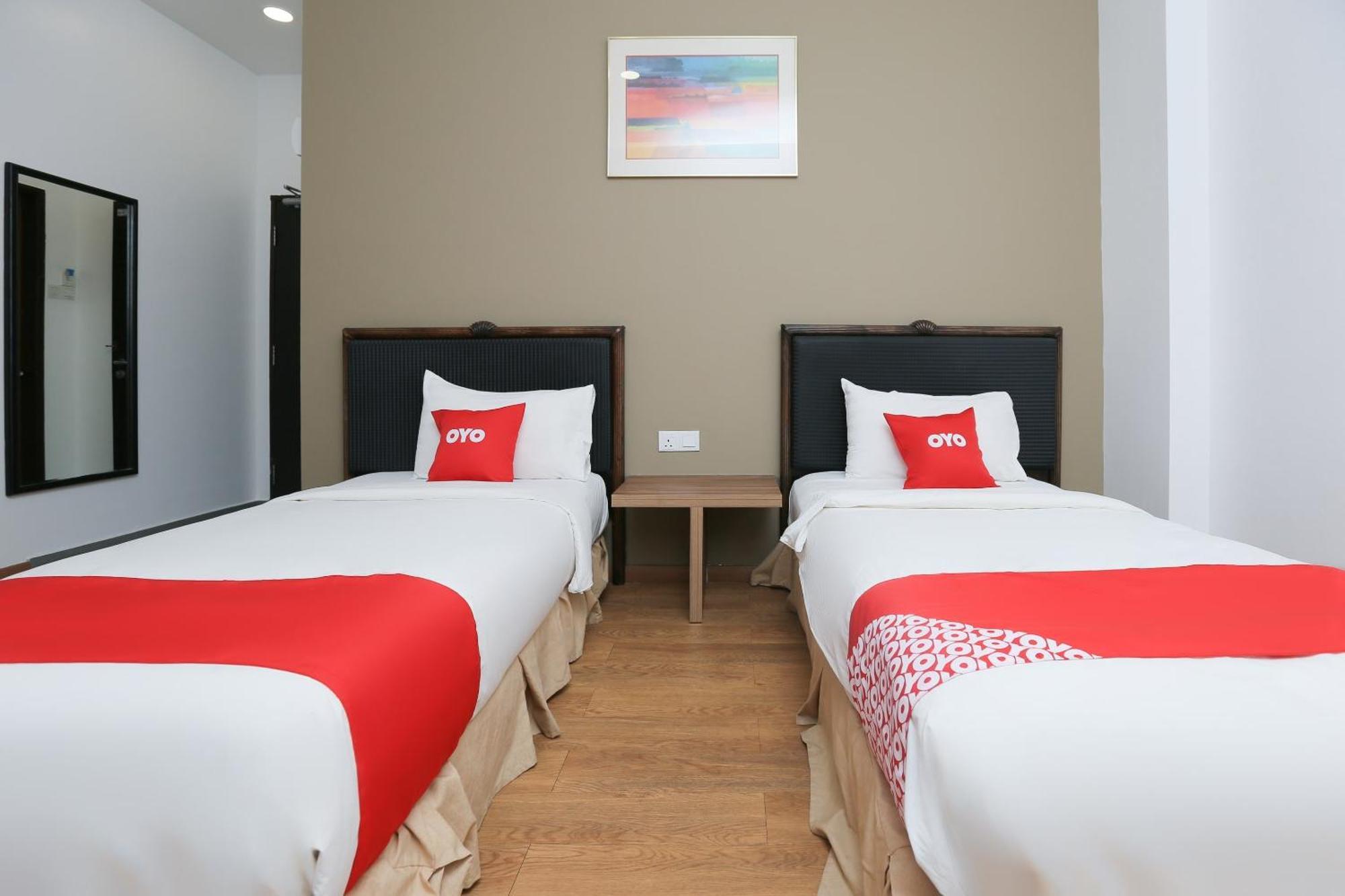 Oyo 89915 East Mount Hotel Kukup Luaran gambar