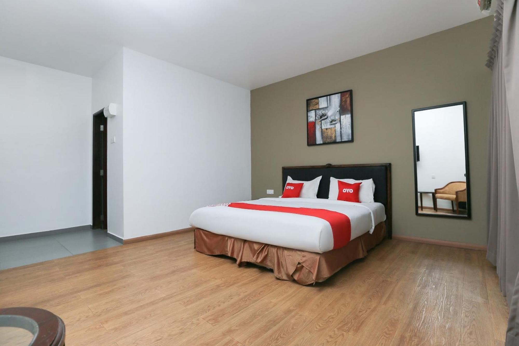 Oyo 89915 East Mount Hotel Kukup Luaran gambar